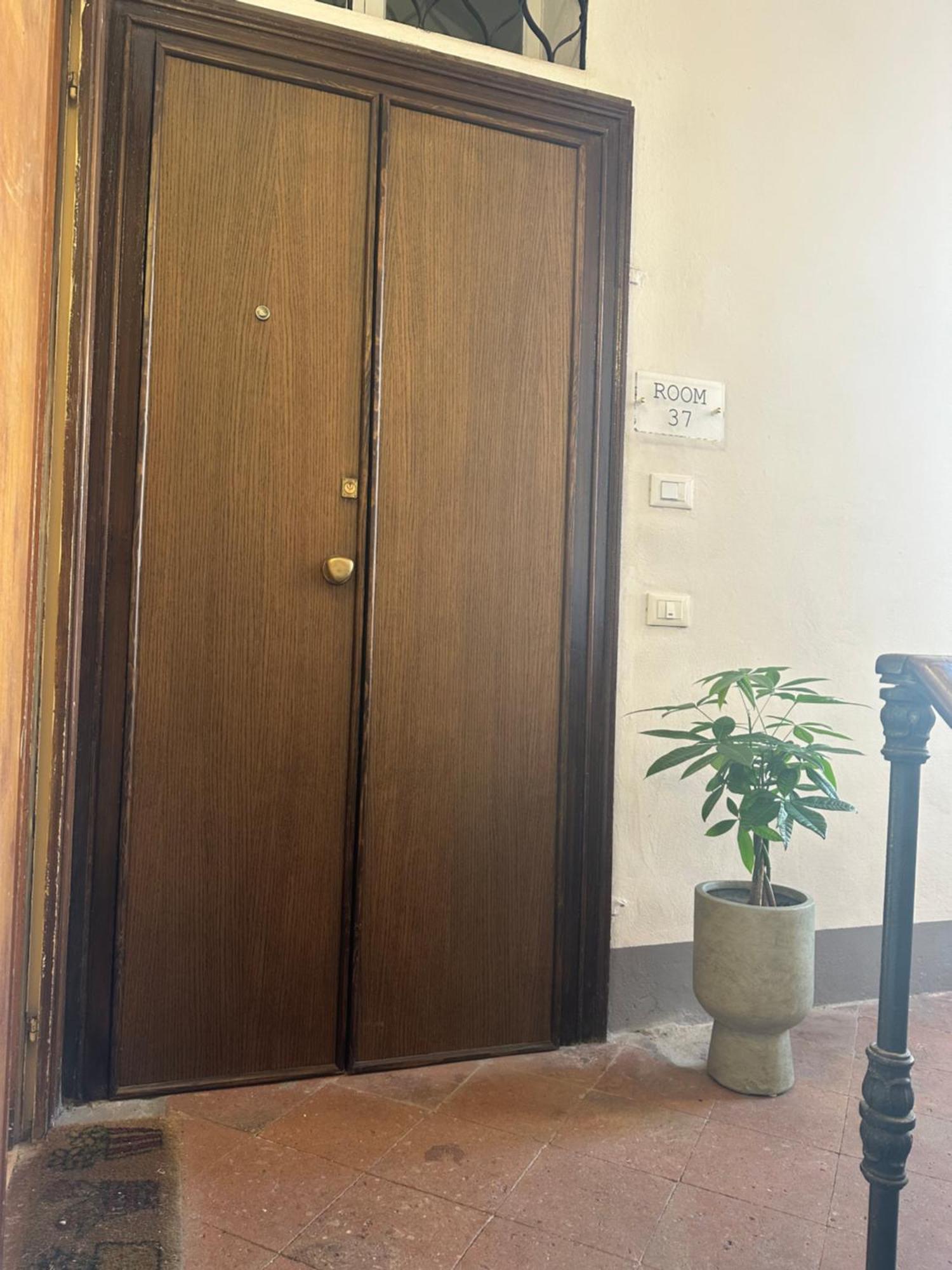 Room Manzoni 37 كريمونا المظهر الخارجي الصورة