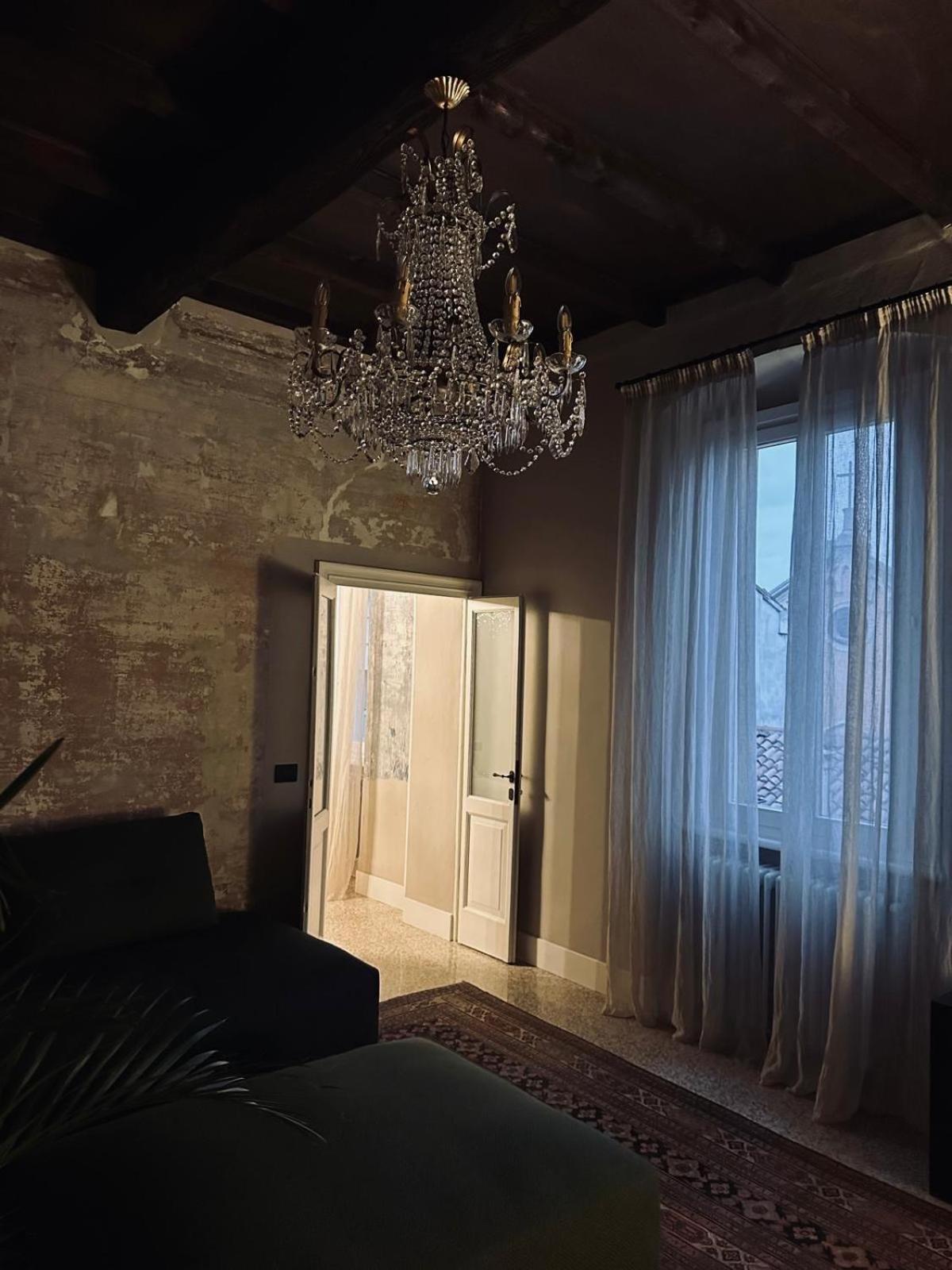 Room Manzoni 37 كريمونا المظهر الخارجي الصورة